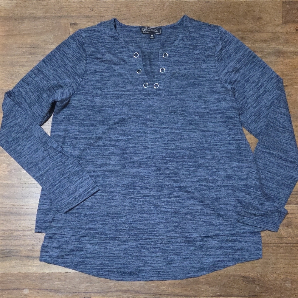 🔵3/$13 DG2 by Diane Gilman Long Sleeve